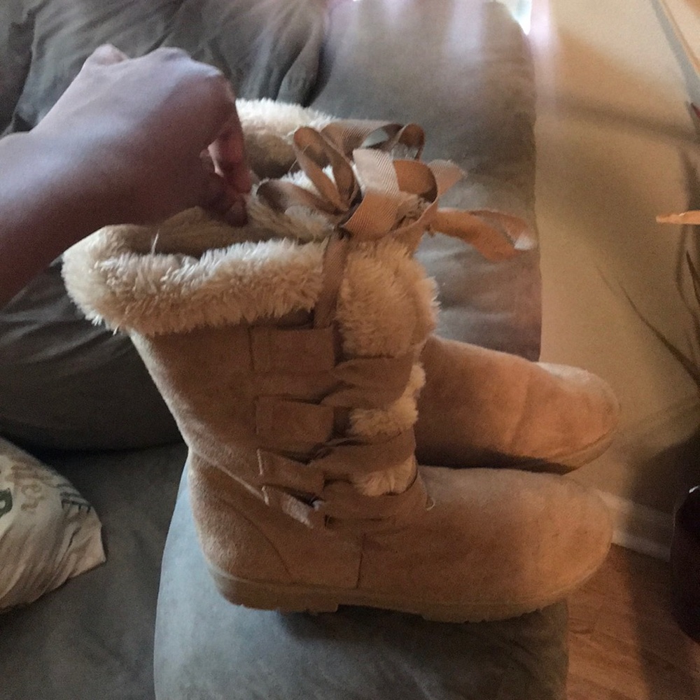 *RUE 21* Tan and Cream Colored Boots